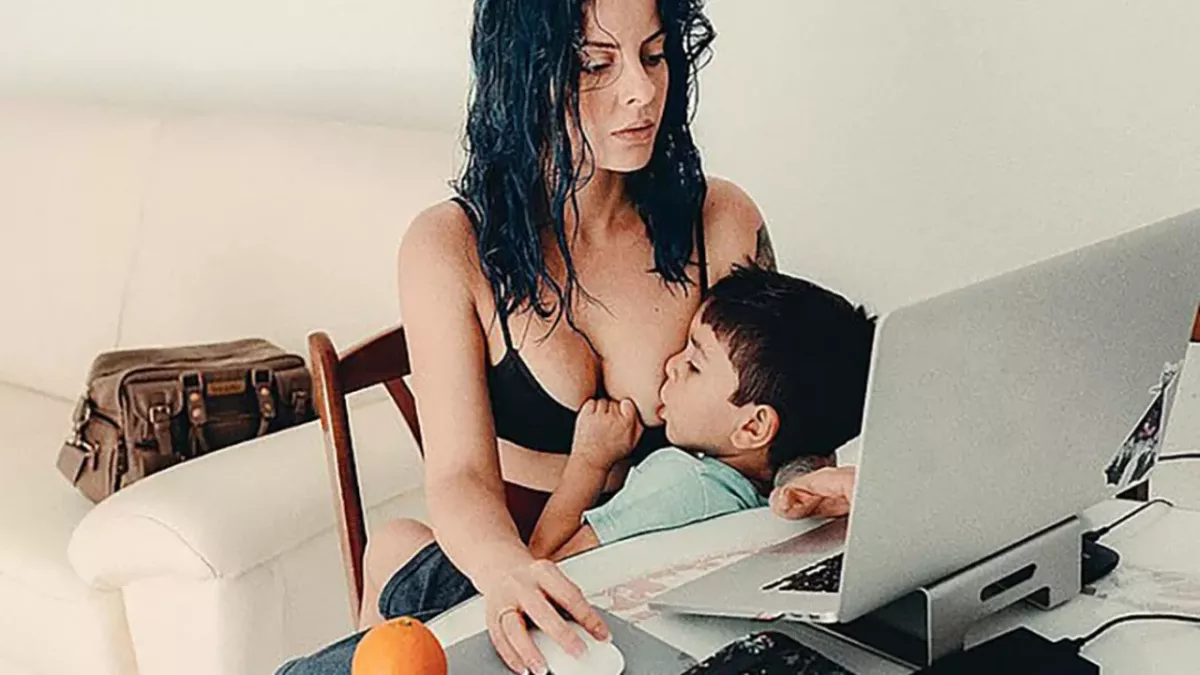 This mother was branded a 'paedophile' for breastfeeding her 4-year-old-son son