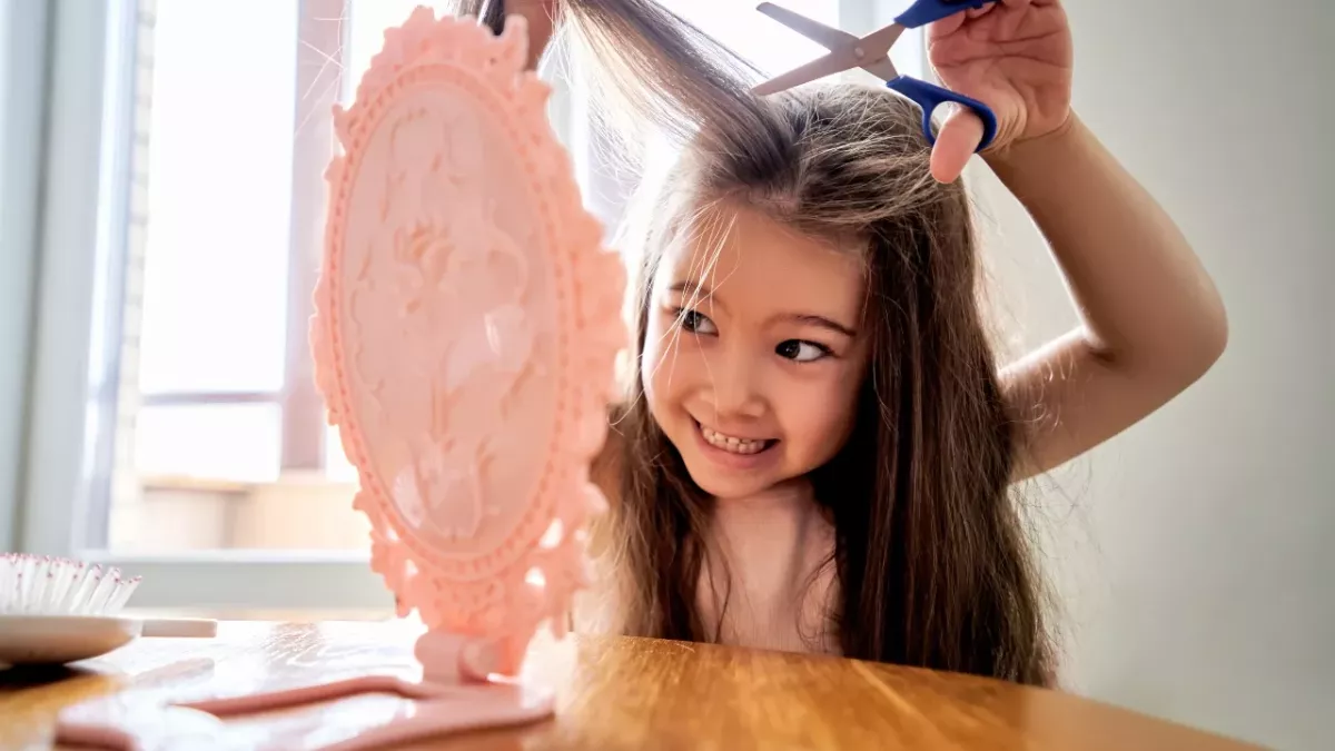 Rapunzel syndrome little girl stomach hair doctors health