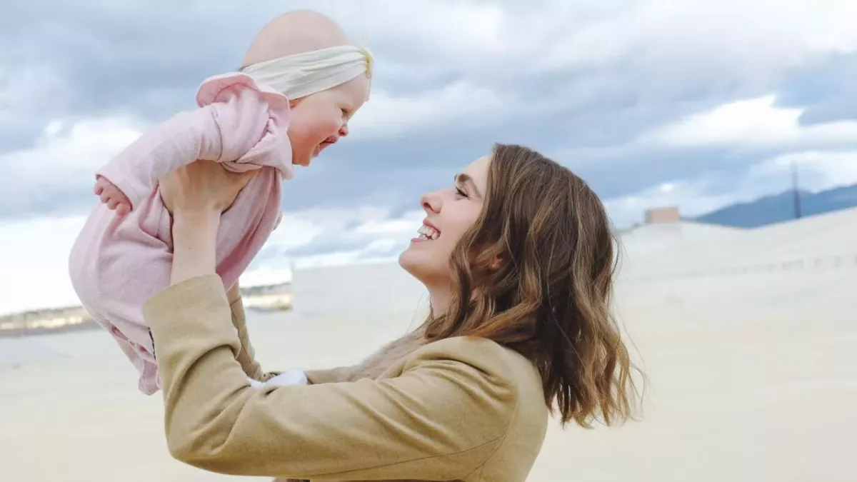 She sang ‘I love you’ to her baby but she never expected this reaction