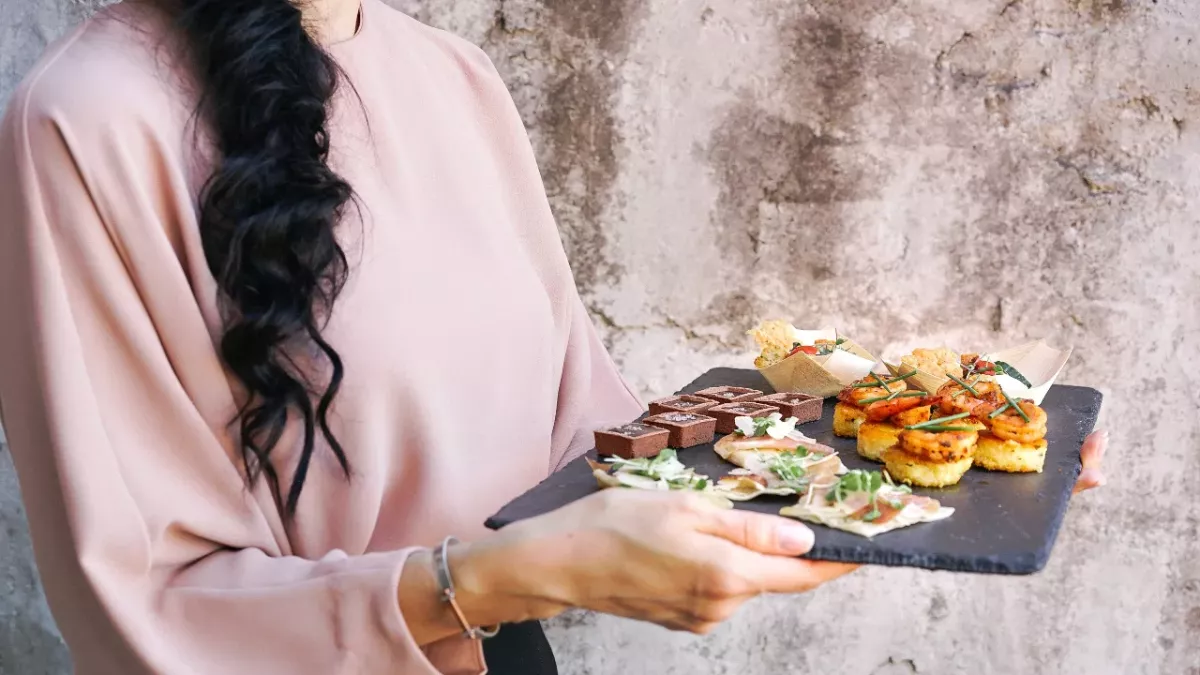 Silicon Valley: Waitress expels a CEO from the restaurant and gets $40,000 tip