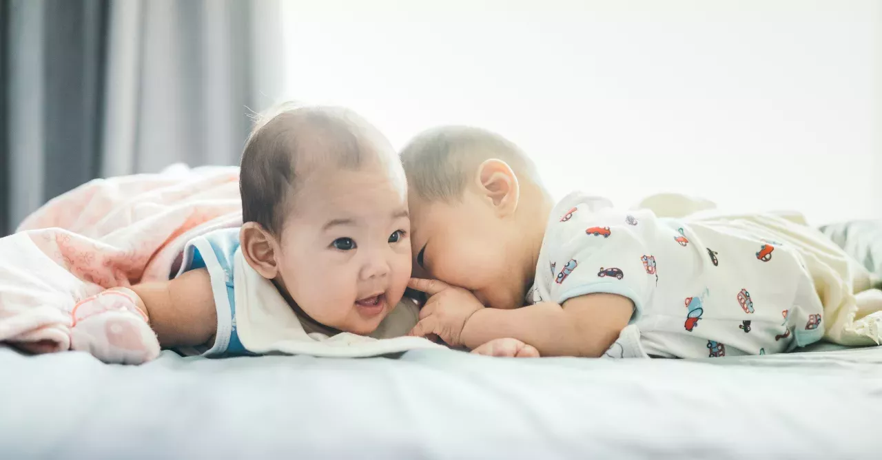 Watch the beautiful reunion of premature twins that separated at birth 