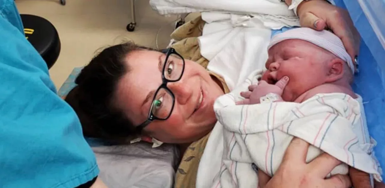 woman birth baby story 