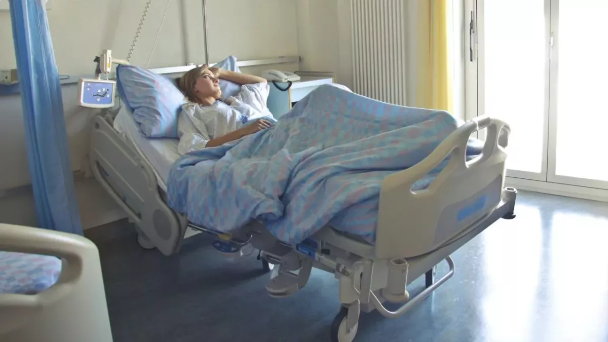 woman woke up from surgery horrified doctors perform unwanted cosmetic procedures