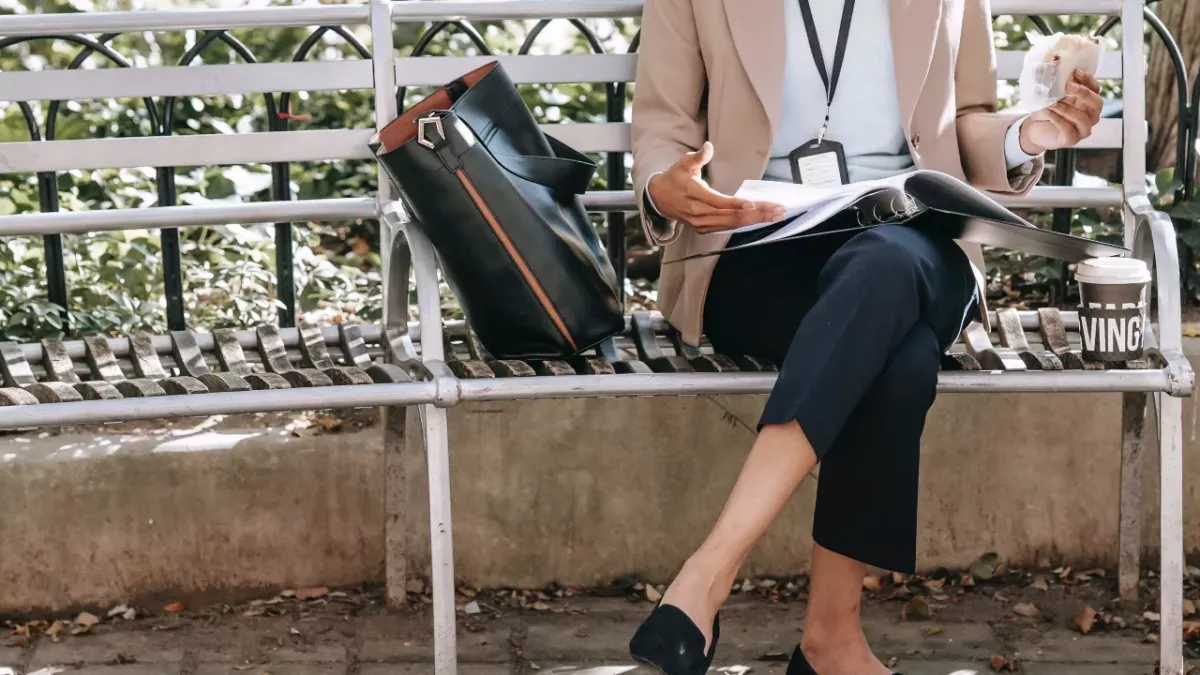 7 weirdest things ever found in a woman’s purse 