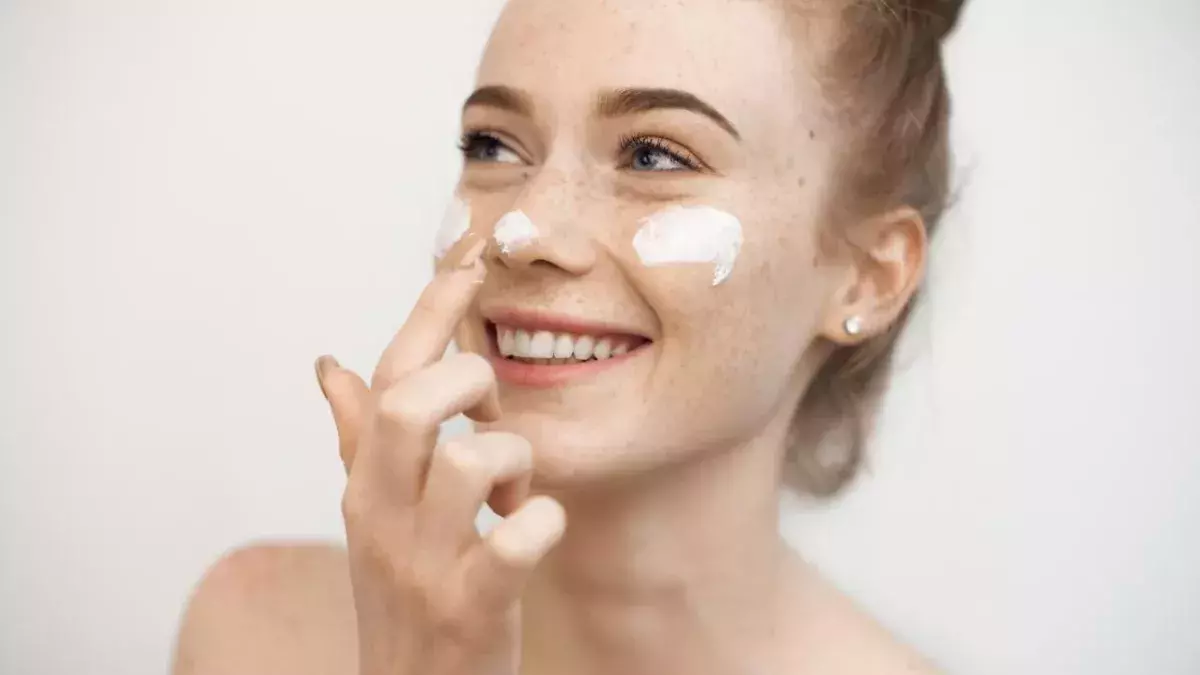 Can Accutane Really Give You a ‘Free Nose Job?'