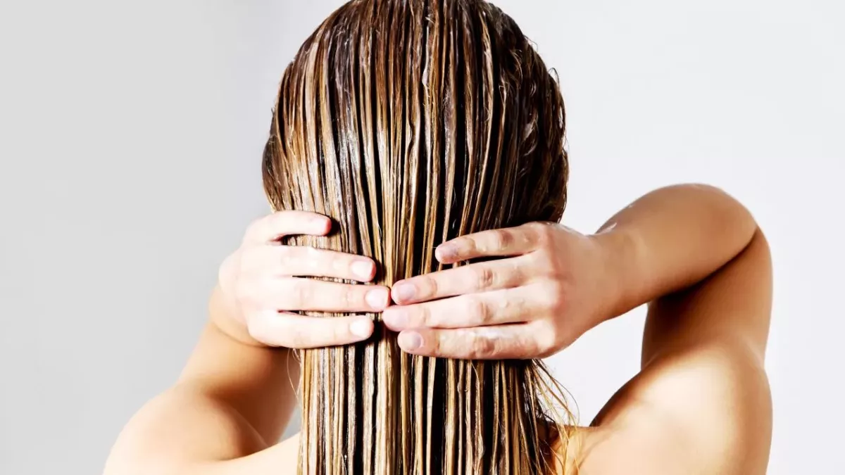 DIY Hair Mask Recipes For Every Hair Type!