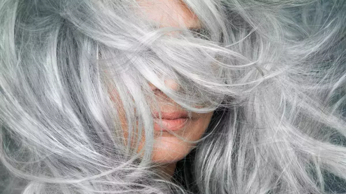This is the easiest way of naturally reversing gray hair