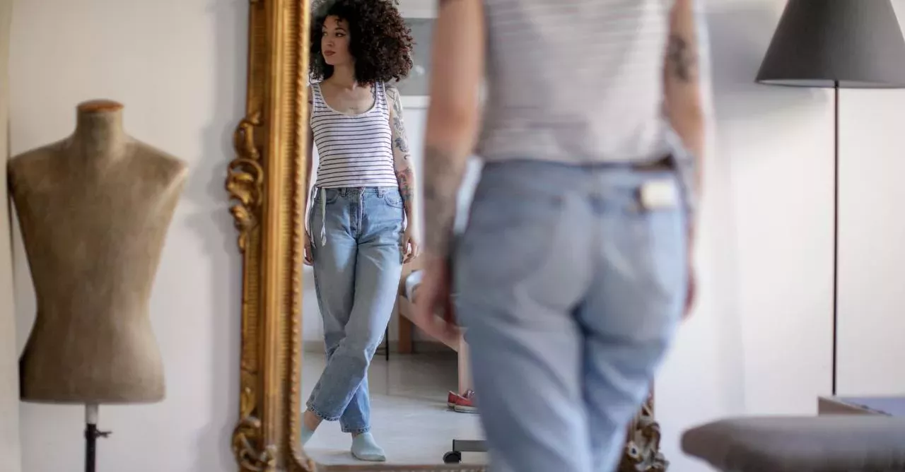 Flared Jeans Are Back In Style For 2020!