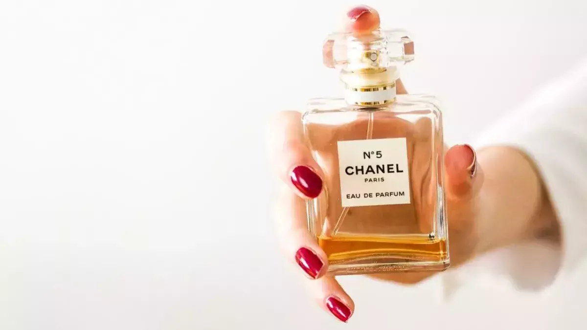 Perfume Not Lasting All Day? You Could Be Making These Four Mistakes