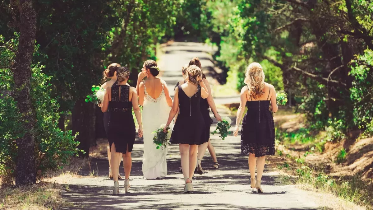 This Zara satin dress is perfect for weddings this spring summer