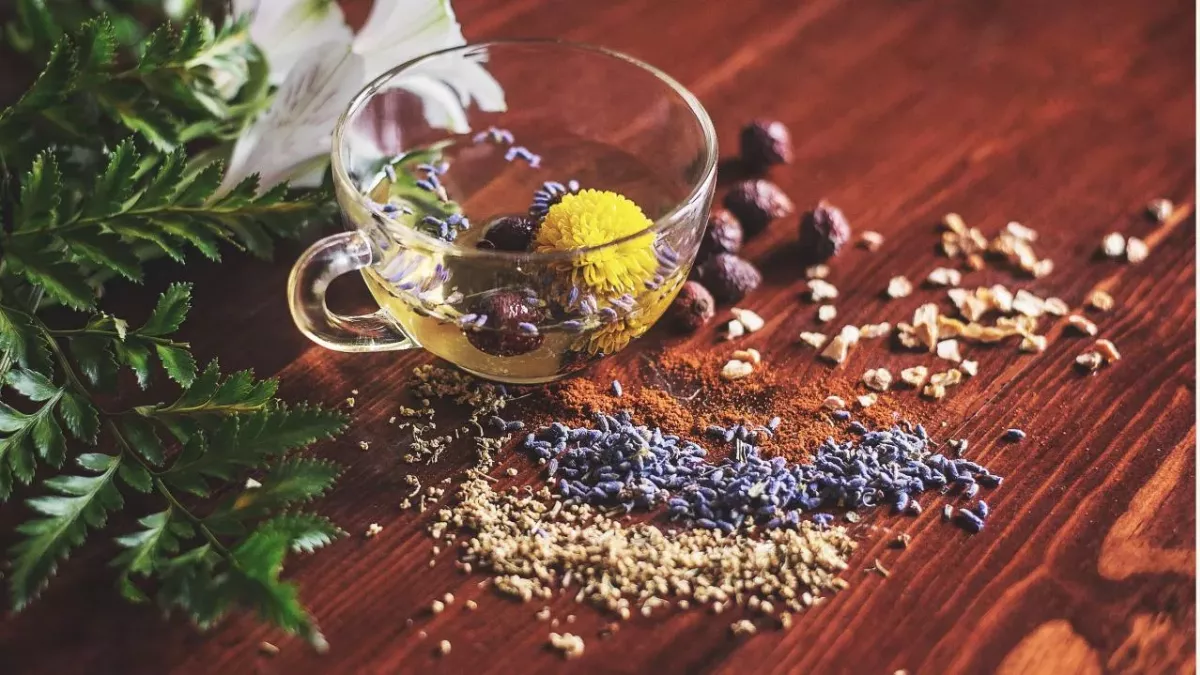 5 best teas to soothe a sore throat