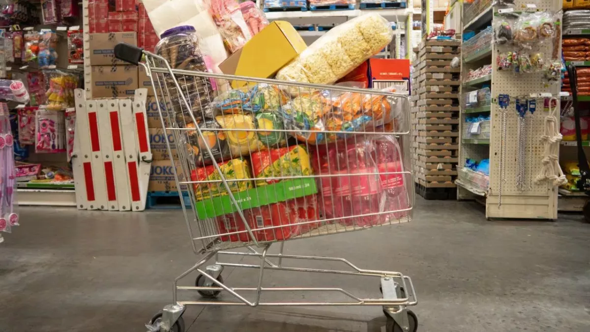 Easter bank holiday weekend: The best time to go to supermarkets revealed 