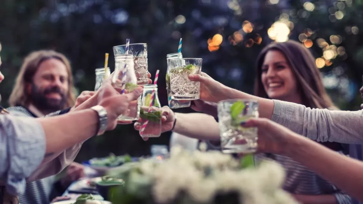 Easy 3-ingredient cocktails you can make at home 