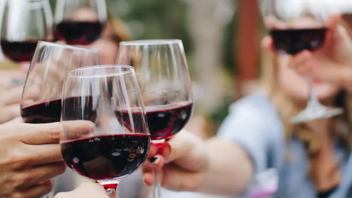 headache after drinking red wine