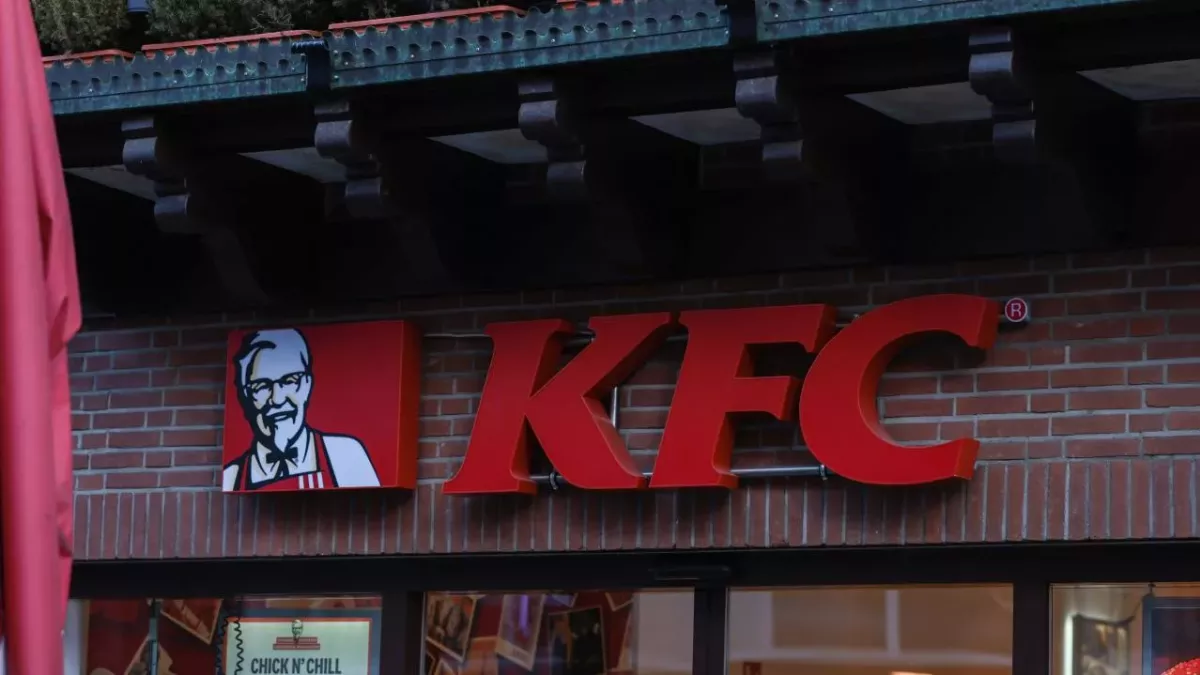 Horrified KFC diner spots rat's tail: Refunded for ‘dead rat in the air vent’