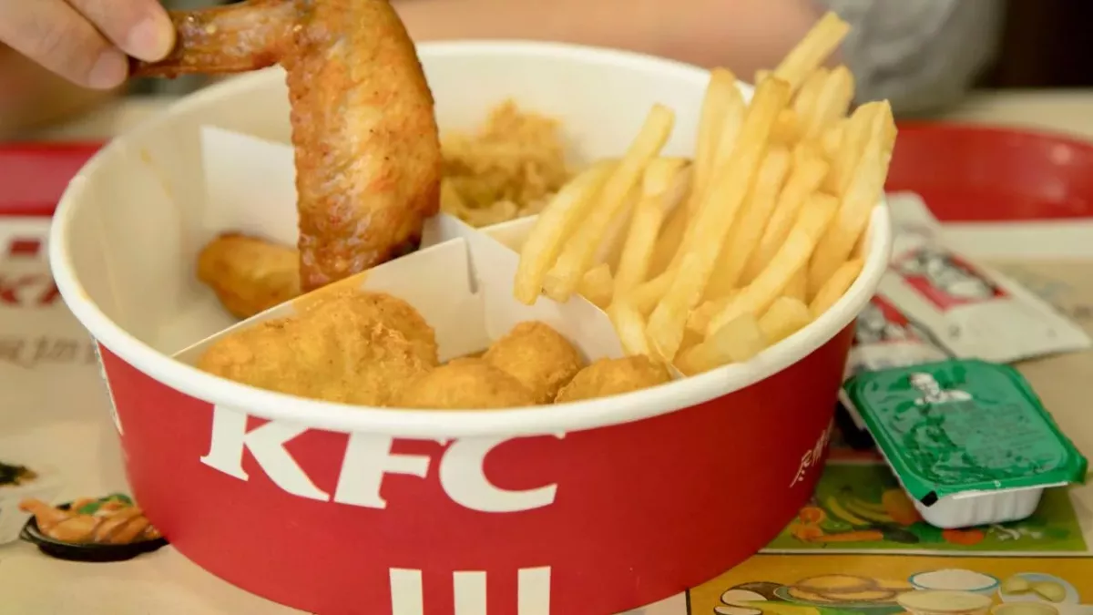 KFC customer’s horrible find in her food leaves people shocked and gagging