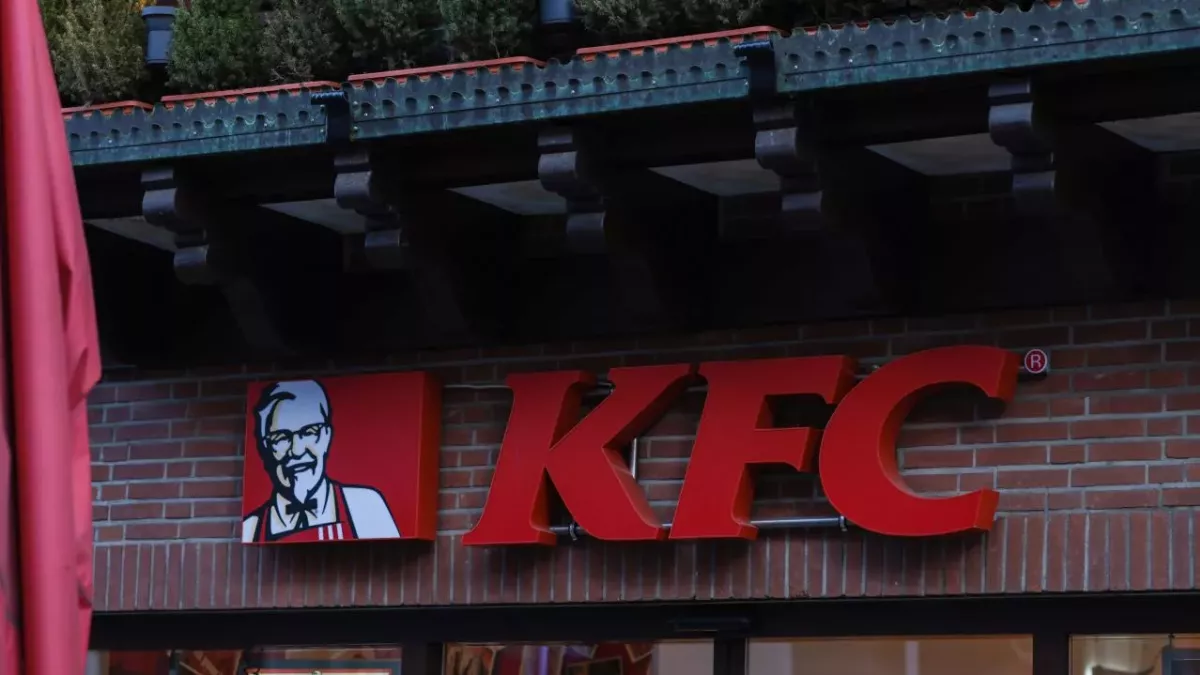 KFC X Tinder collab brings fans some saucy surprises