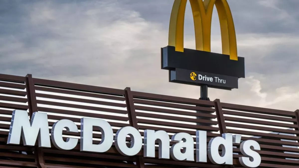 McDonald’s employee explains why the ice cream machine 'never works'