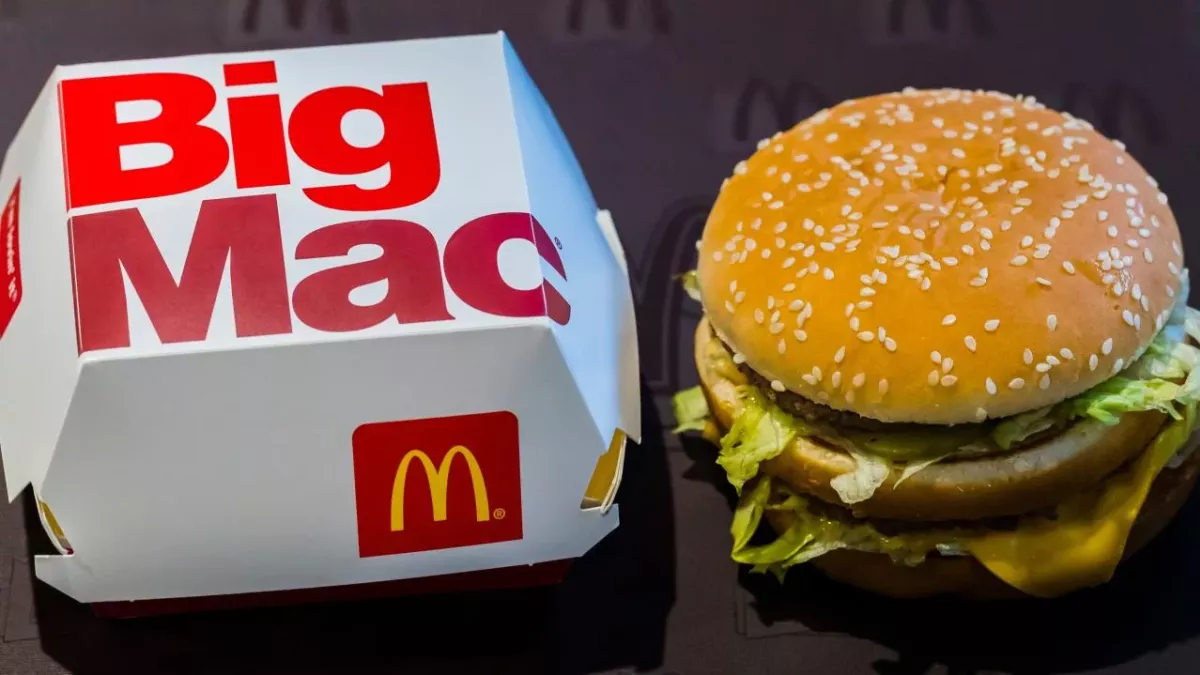 McDonald's fans horrified at video of staff doing this while prepping Big Macs