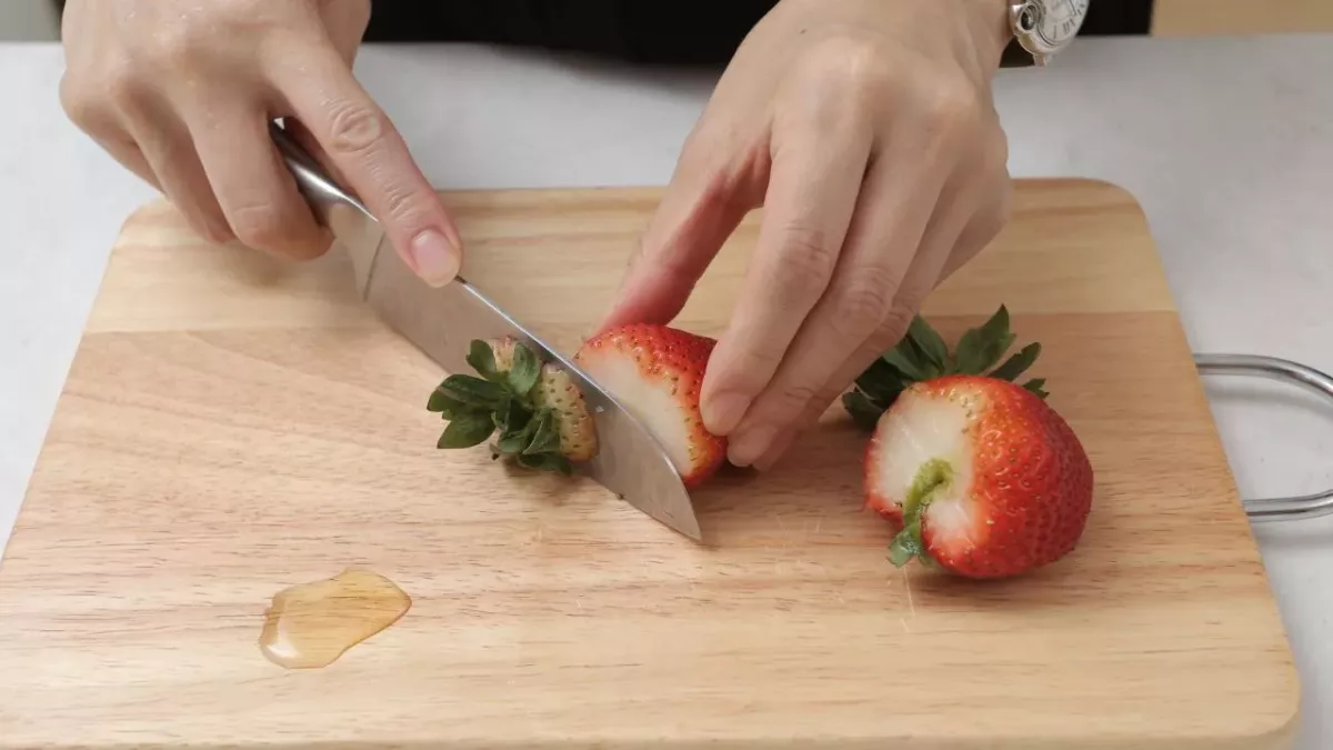 People are going crazy about this recipe combining yoghurt and strawberry this summer