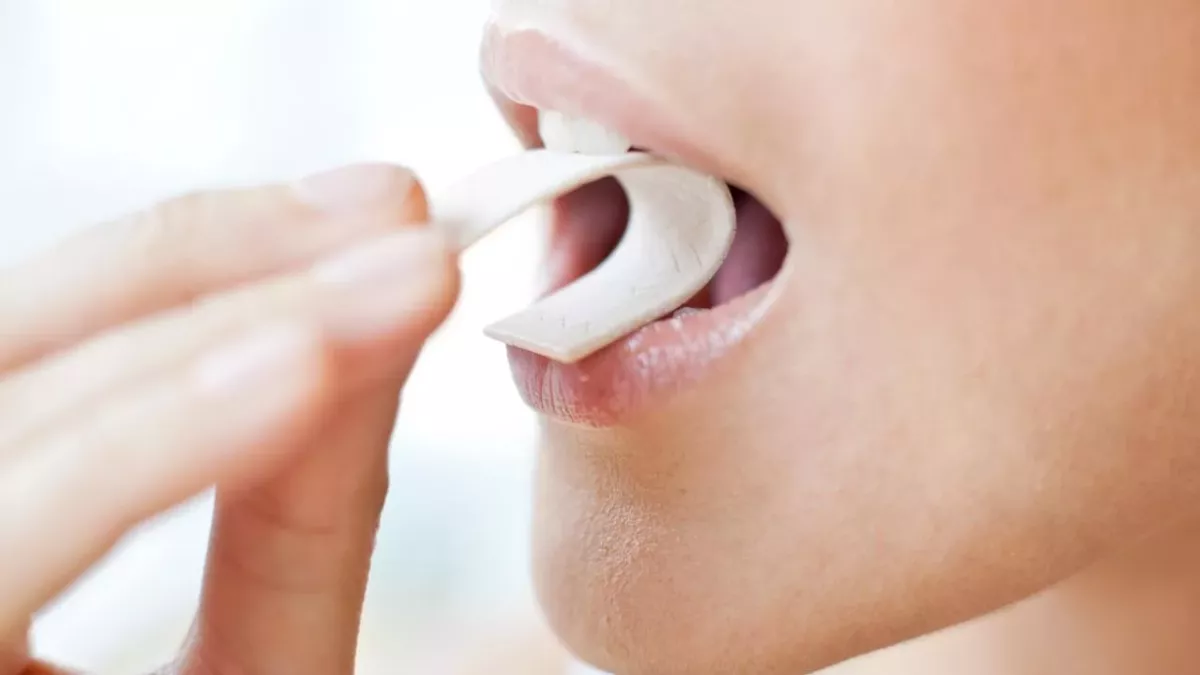 People shocked after learning that chewing gum has this bizarre ingredient