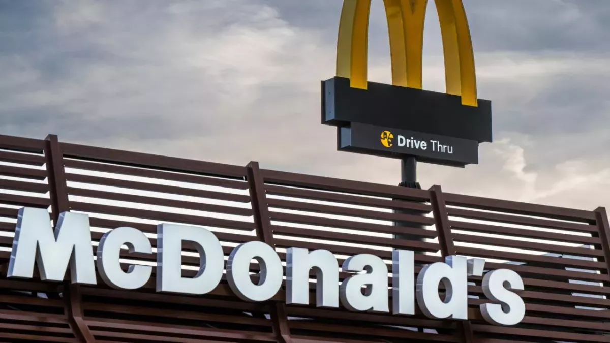 Shocking video of McDonald’s restaurant by diner horrifies the Internet
