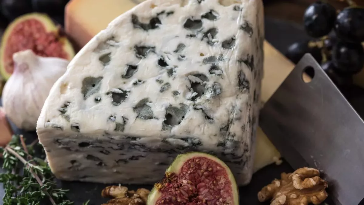 Tesco recalls cheese