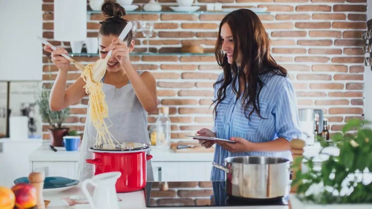 World's best homemade pasta sauce that uses only 4 ingredients