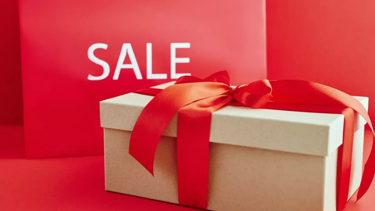 Get an £860-worth Gucci watch and £500 Amazon voucher for £9.99 only with this 'mystery' Christmas deal