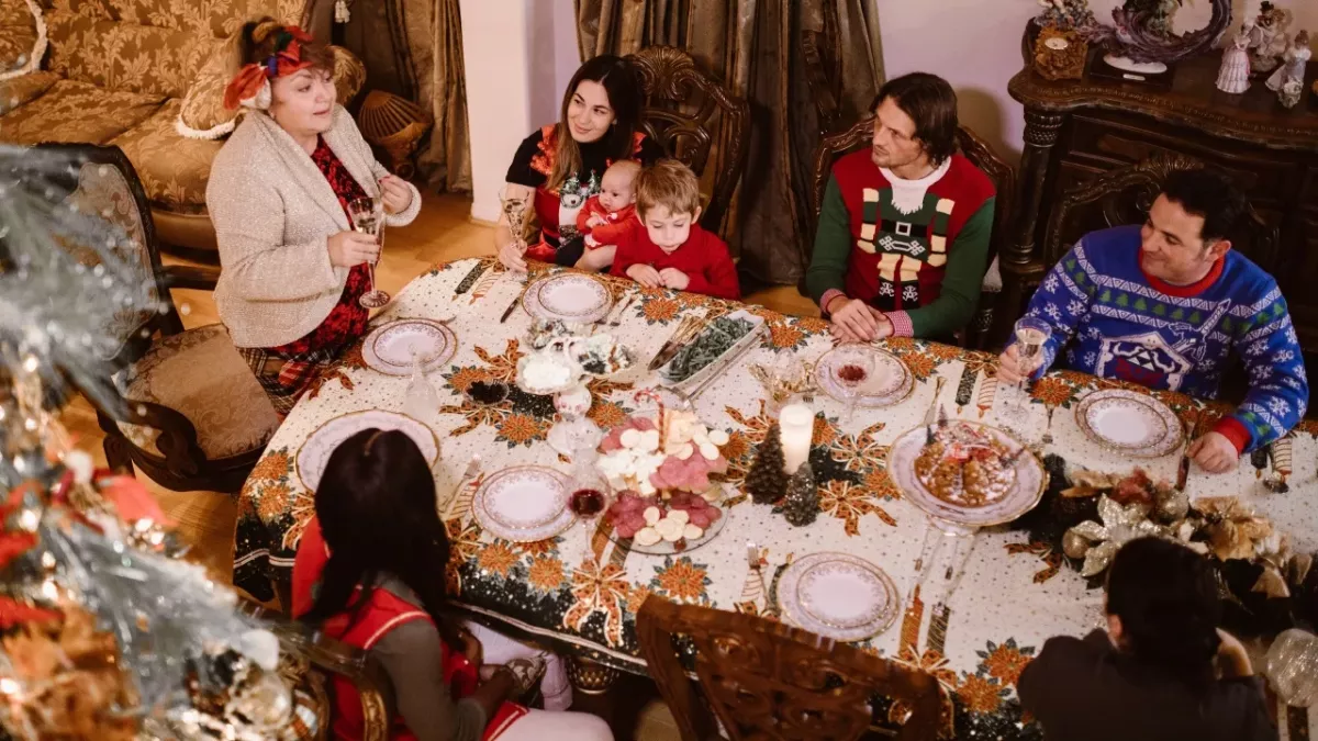 Here's how to cope with difficult relatives over Christmas
