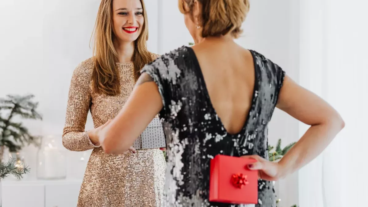 Here's how to react to receiving a Christmas present you don't like