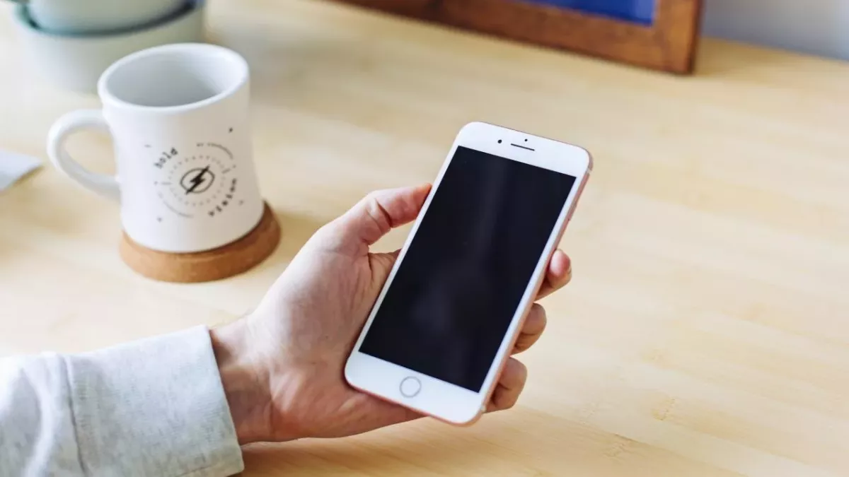 iPhone users warned about this before going on a holiday this year