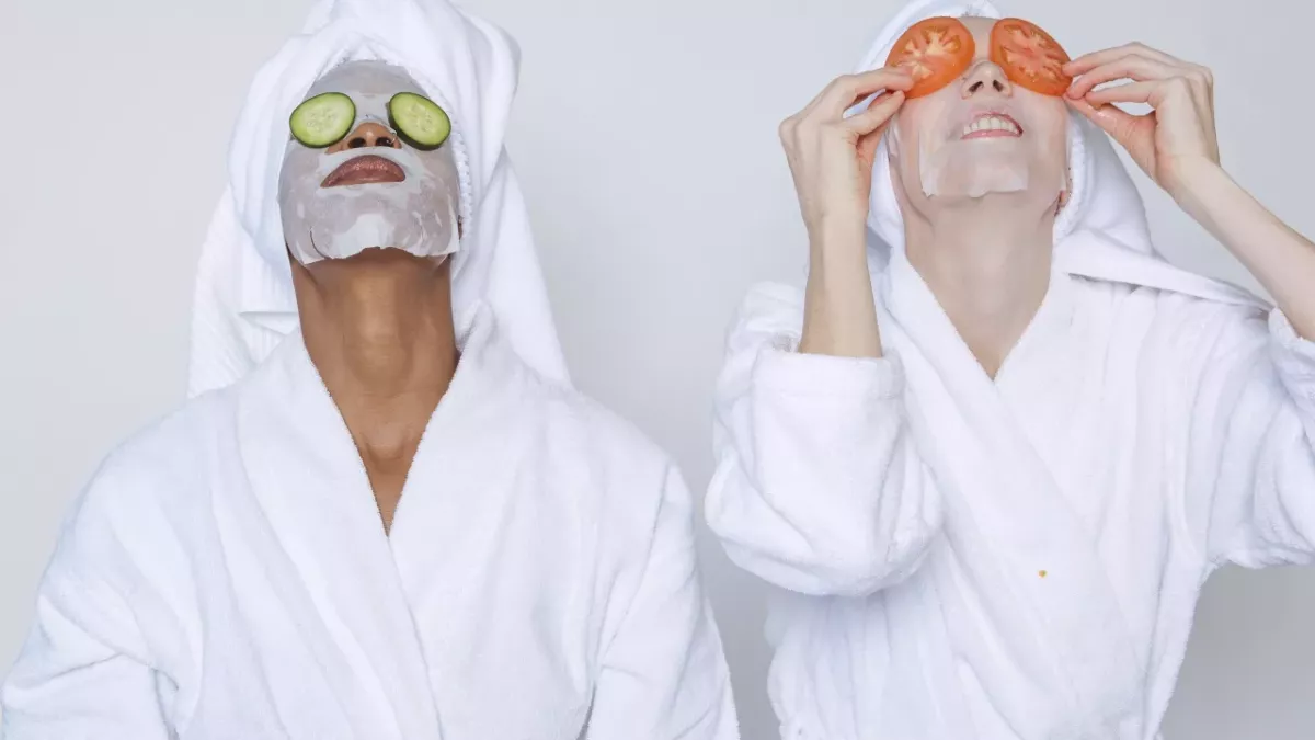 You may have been tying your dressing gown wrong all your life, here’s how to do it