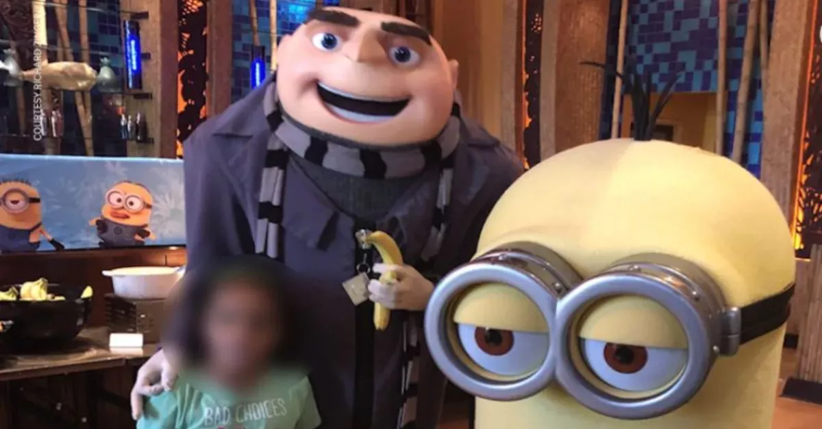 The Actor Wearing A Gru Costume Was Fired By Universal Studios Over This Photo