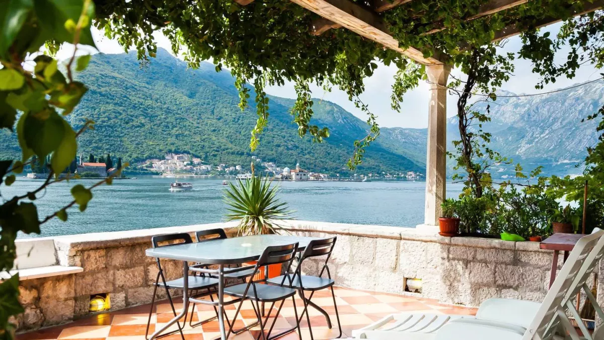 Airbnb