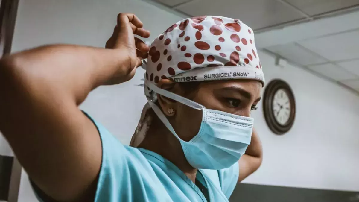 The biggest week-on-week jump in new COVID cases has been recorded since before Christmas 