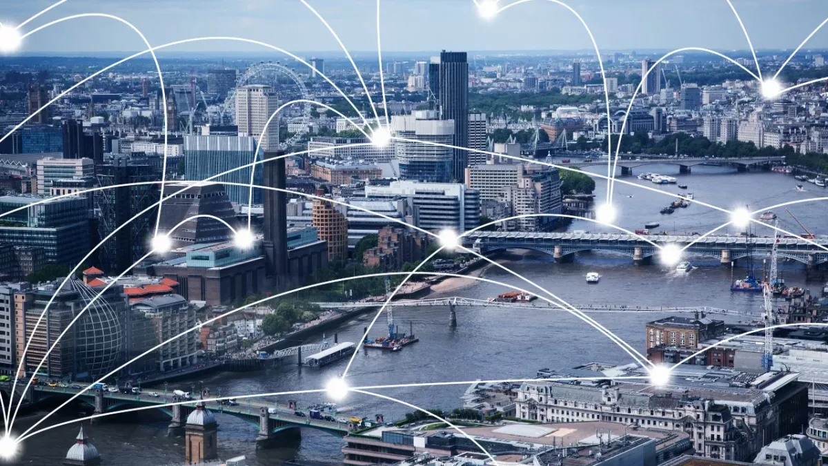 Britons are advised to check their phone network next month: ‘Millions risk being cut off’ 