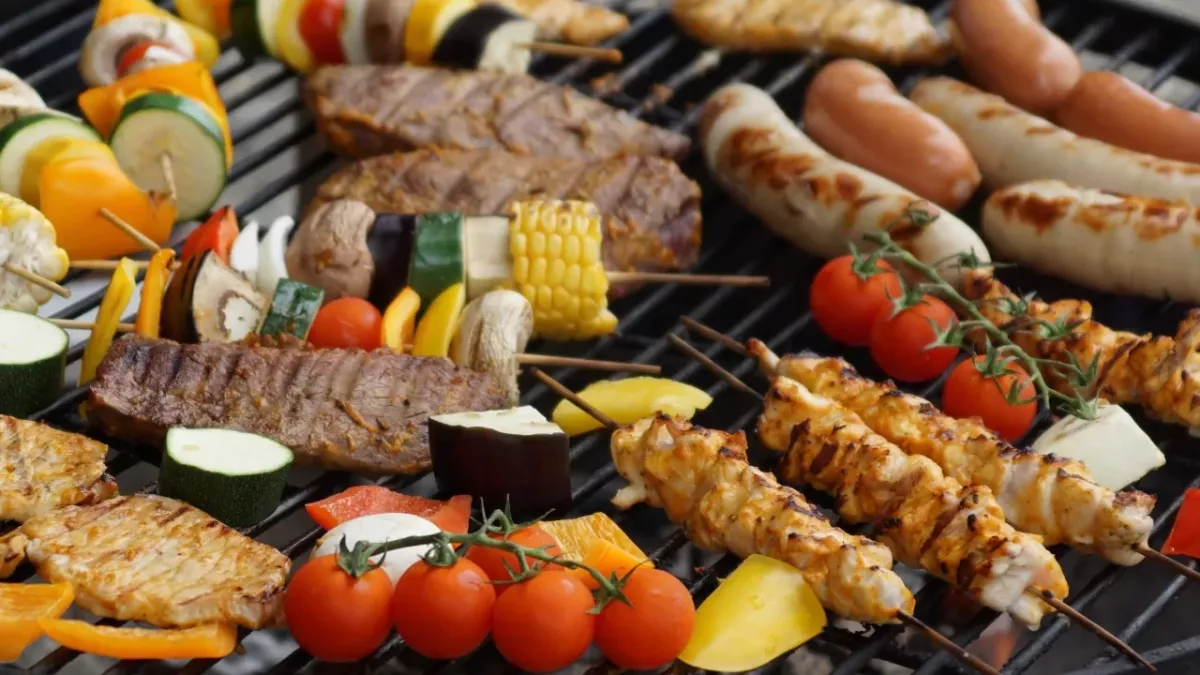 Health alarm as hundreds of thousands could have 'life-threatening' meat allergy caused by ticks