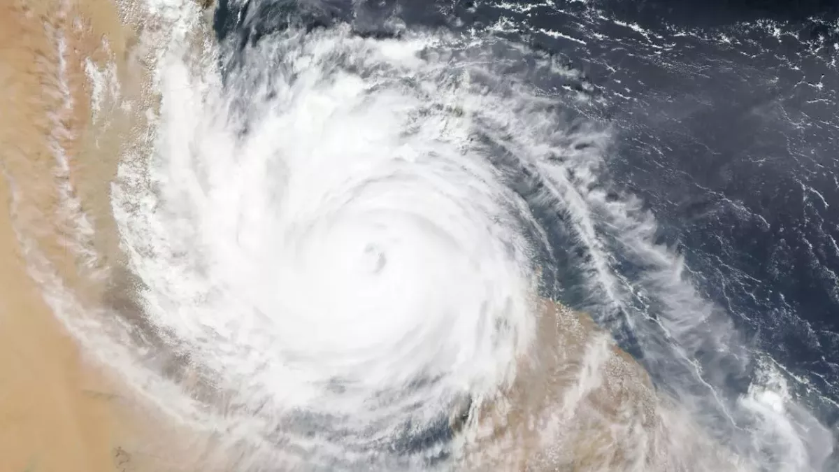 Hurricane Ian makes landfall and batters Florida, here is how to stay safe