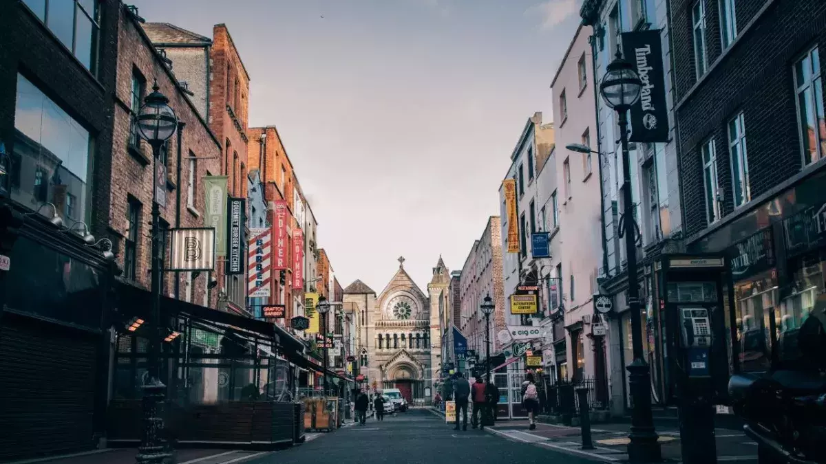 Ireland contemplates winter lockdown as it introduces new COVID-19 restrictions