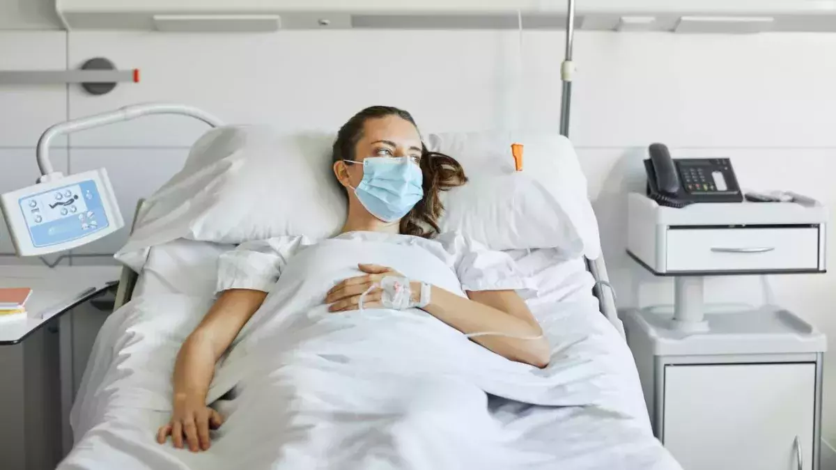 Omicron: NHS raises alert to highest level as new variant takes over UK 