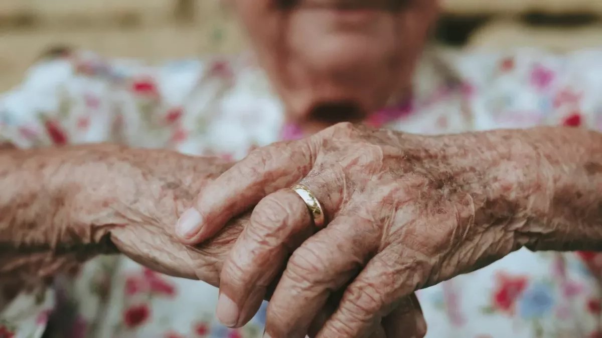 Parkinson’s Disease: These two symptoms could be an early sign of the disease