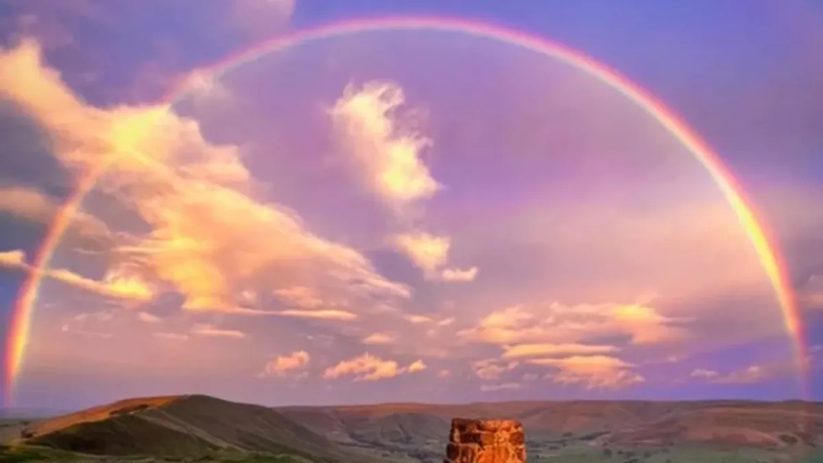 Photographer captures ‘one in a million’ rainbow shot