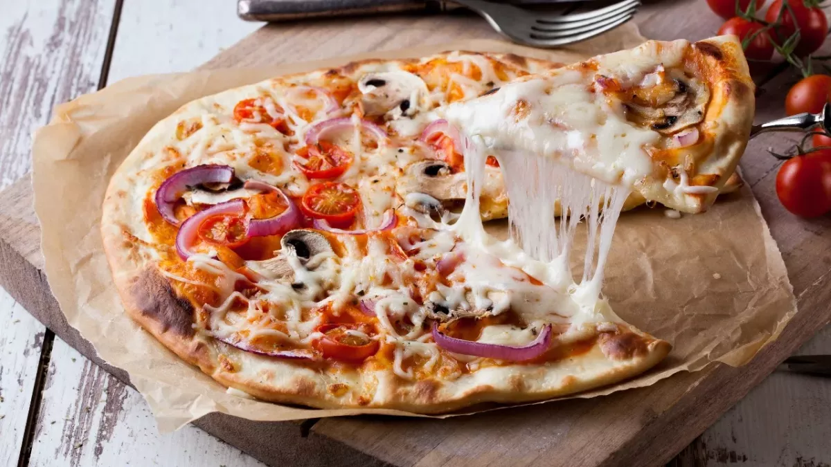 This popular pizza brand is urgently recalling its products