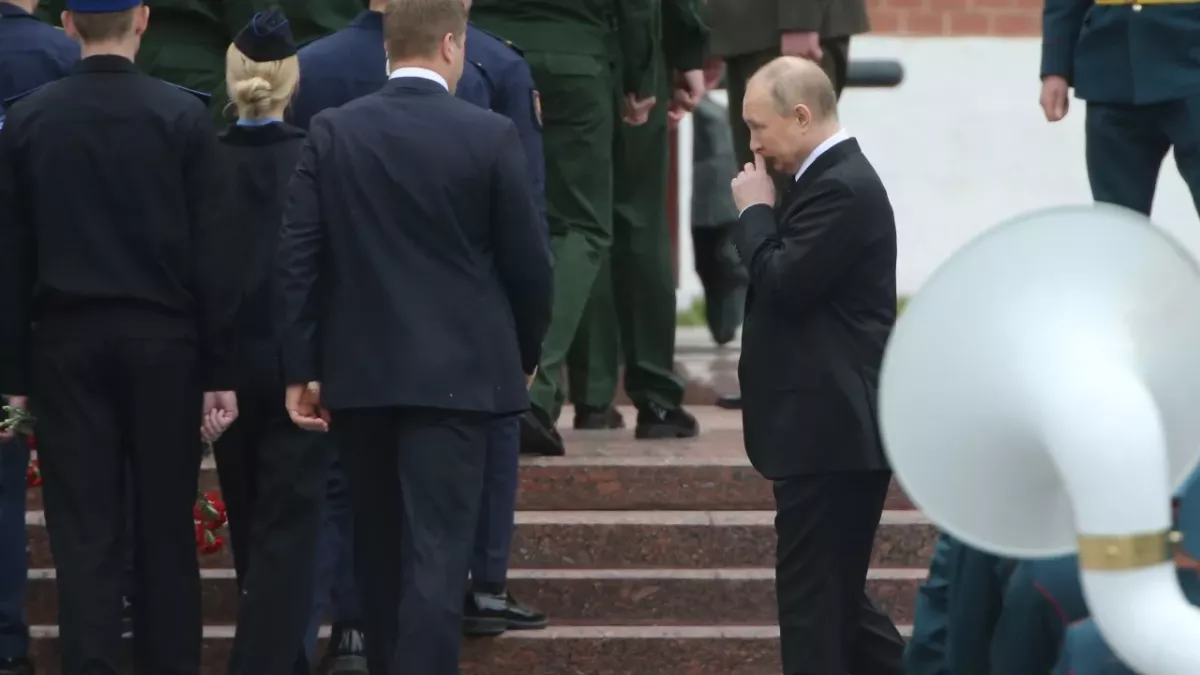 Russian civil war at risk of breaking out, warns former military commander