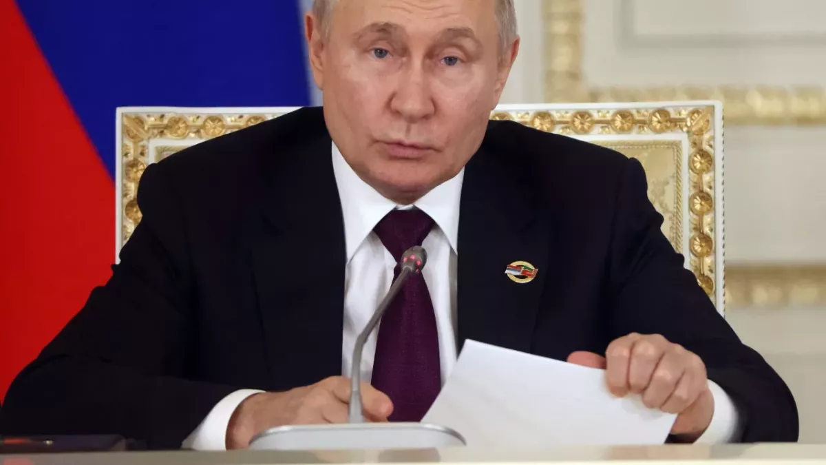 Russian leader Vladimir Putin salary money net worth fortune