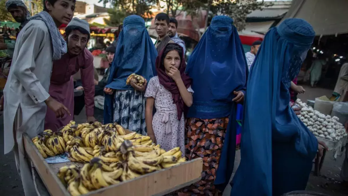 Taliban bans female workers from entering Ministry of Women’s Affairs building