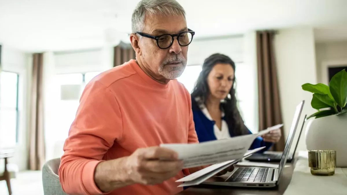 'Terrifying' £3000 drop in UK household spending power in 2023: This is how it could affect you