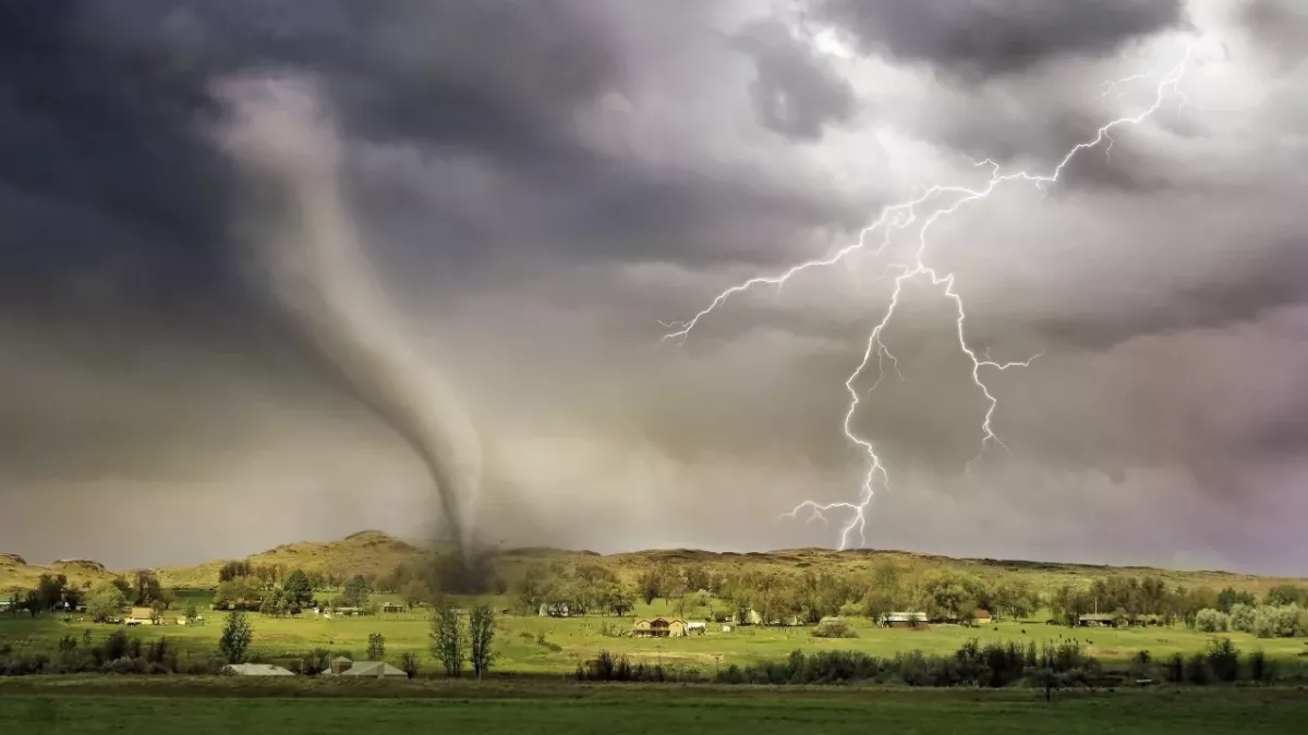 Thunderstorm warning issued with risk of flash flooding, here's how it could affect you
