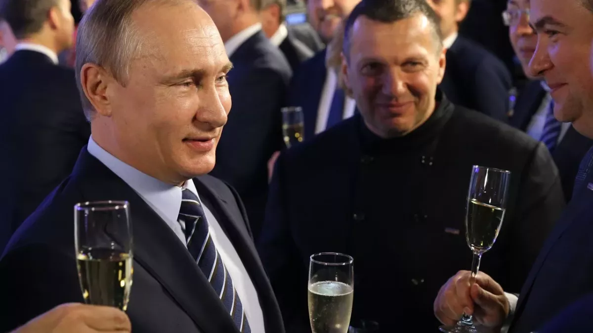 Vladimir Putin ally makes bizarre joke about invading London and football fans siding with Russia